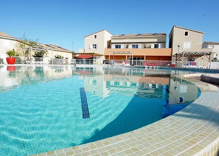 Pavillon T3 Avec Piscine, Et Salle De Sport Pres De La - 6 Couchages - Fr-1-732-38 Daire *